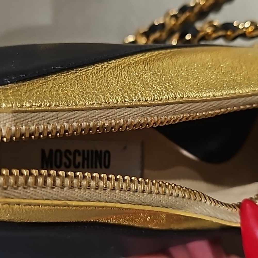 Moschino Black and Gold Women's Heel Purse! - Picture 5 of 5